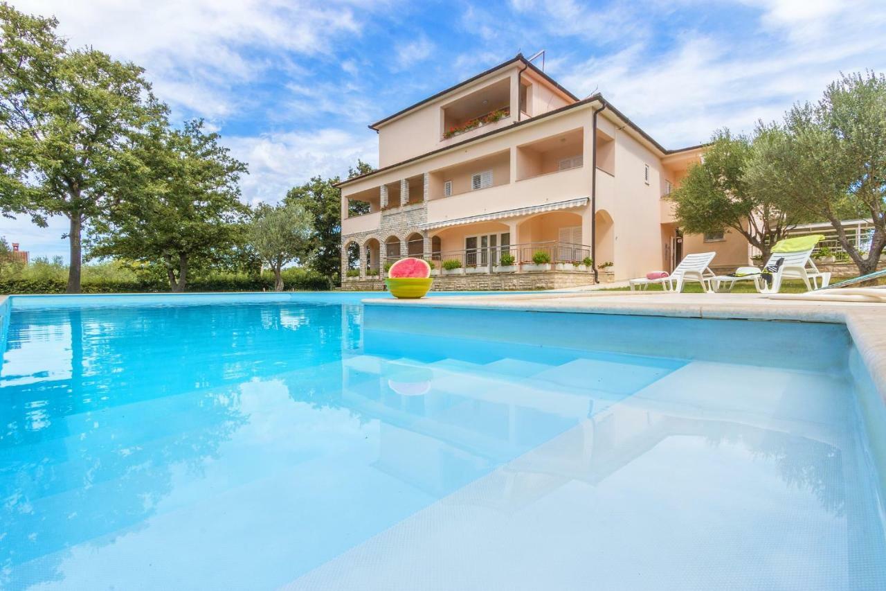 Pansion Oliva Hotel Krnica Luaran gambar